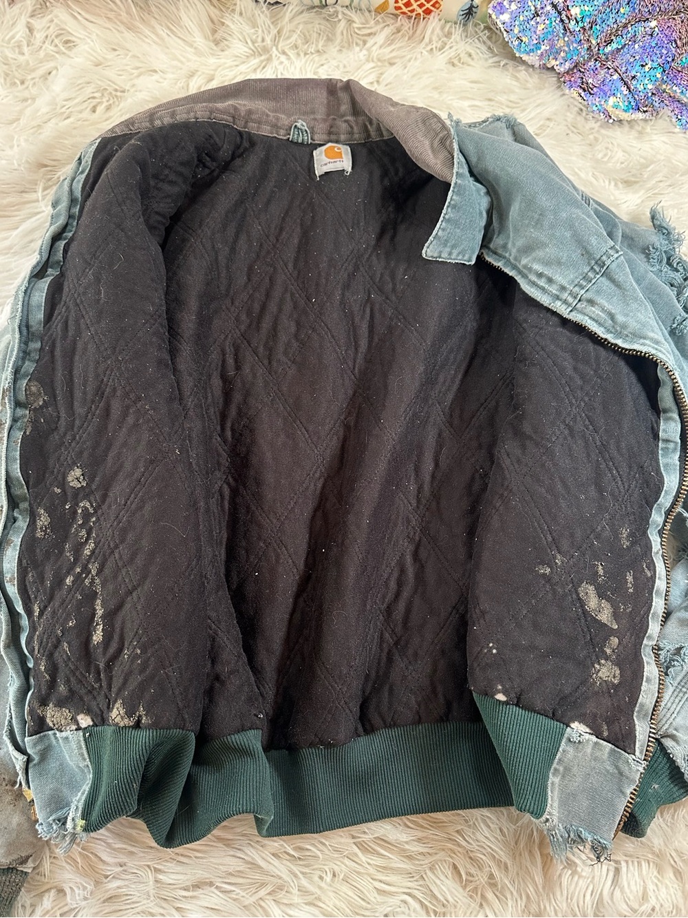 Carhartt • Men’s Vintage Heavily Distressed Sante Fe Work Jacket - Picture 14 of 17